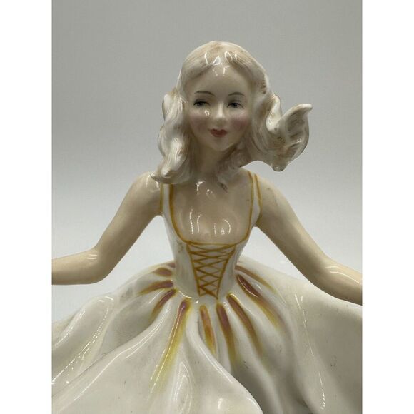 Royal Doulton Sweet Seventeen Figurine Porcelain HN 2734 Vintage England Lady - Picture 8 of 15